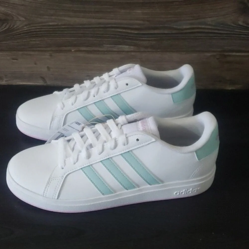 Adidas Grand Court‎ 2.0 Kids Size 7 White Mint Tennis Sneakers Streetwear Sporty